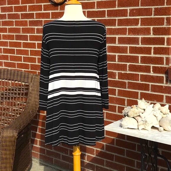 Max Studio Top - Picture 5 of 11